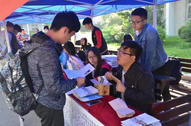 開學季，7天完成數(shù)千位校師生胸片掃描任務，它做到了！
